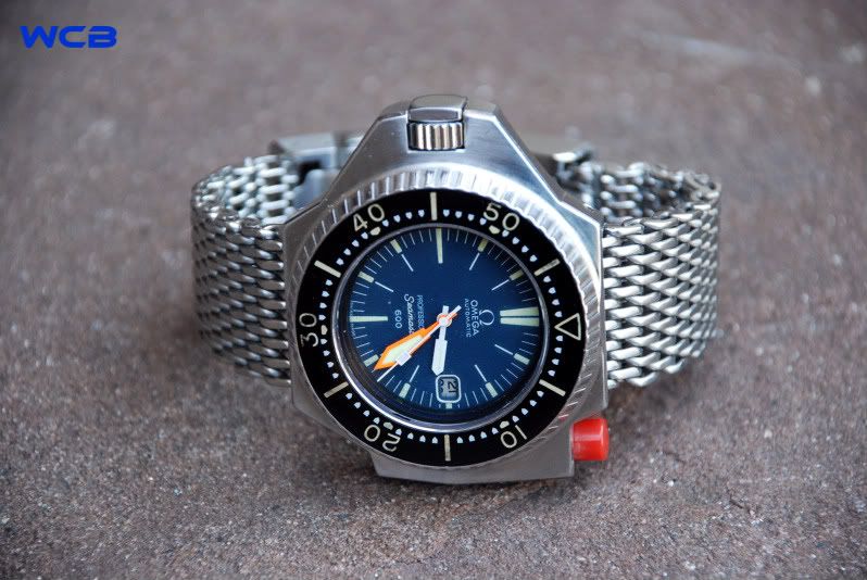 http://i43.photobucket.com/albums/e353/wcbartlett/Omega%20600m%20Ploprof/DSC_0005-3-1.jpg