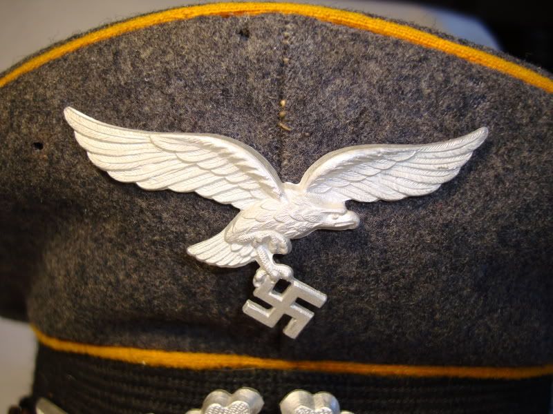 LuftwaffeNCOVisorCap-01ibyGAHoffman.jpg