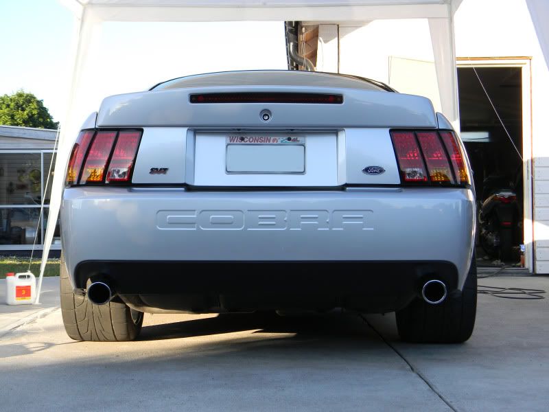 http://i43.photobucket.com/albums/e363/CraxIgorE/2003%20Mustang%20SVT%20Cobra/Cobra004.jpg