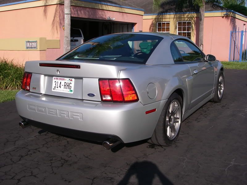 http://i43.photobucket.com/albums/e363/CraxIgorE/2003%20Mustang%20SVT%20Cobra/IMGP5275.jpg?t=1262181480