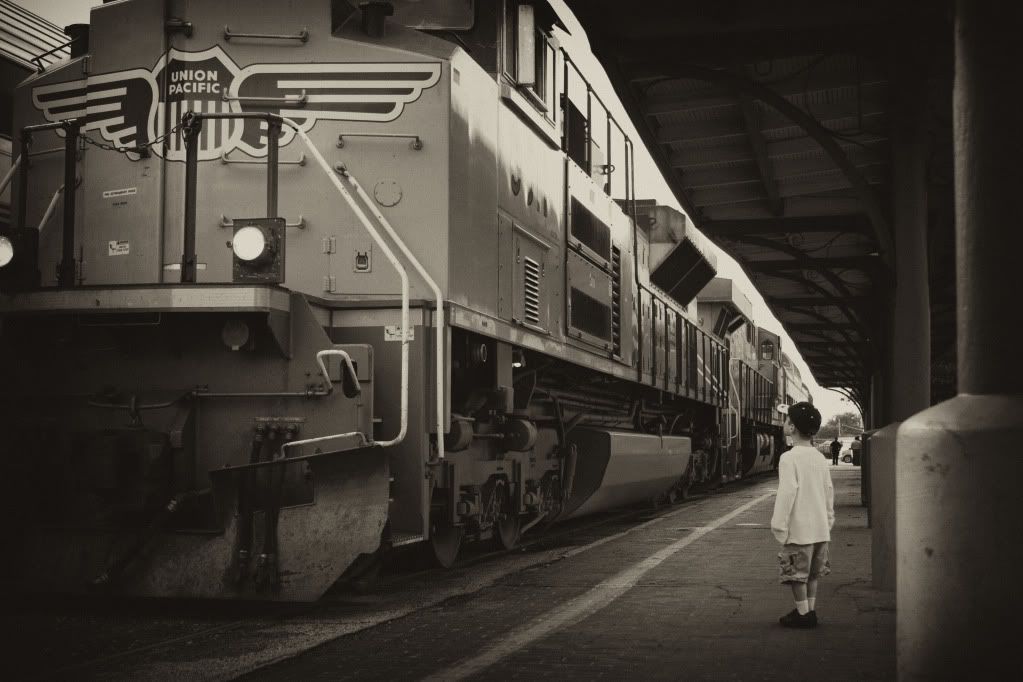 IMAGE: http://i43.photobucket.com/albums/e364/ditzieg13/IMG_5527copy.jpg