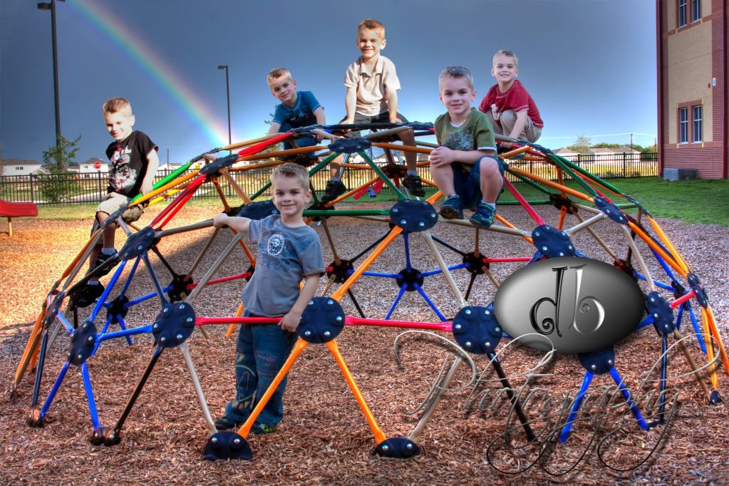 IMAGE: http://i43.photobucket.com/albums/e364/ditzieg13/ZachAtSchoolcopy.jpg