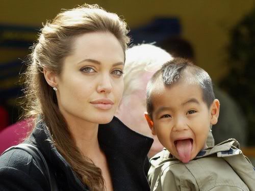angelina jolie kisses. Angelina Jolie#39;s son,
