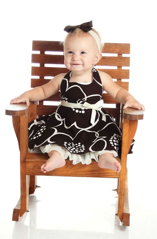 IMAGE: http://i43.photobucket.com/albums/e370/christyjo2/8837038b.jpg