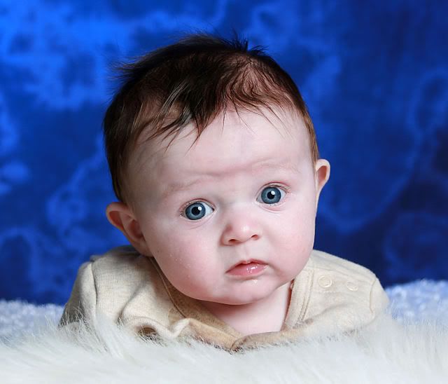 IMAGE: http://i43.photobucket.com/albums/e370/christyjo2/K_6.jpg