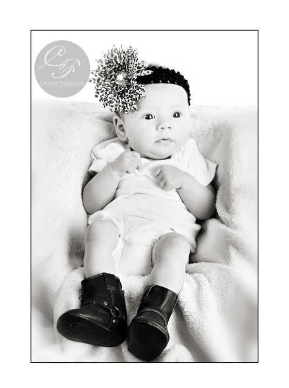 IMAGE: http://i43.photobucket.com/albums/e370/christyjo2/P_8bwDISPLAY.jpg