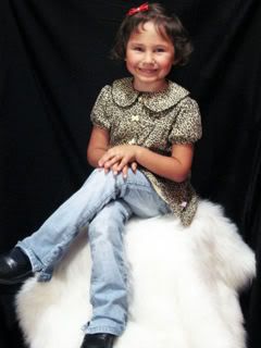 IMAGE: http://i43.photobucket.com/albums/e370/christyjo2/caeley6.jpg