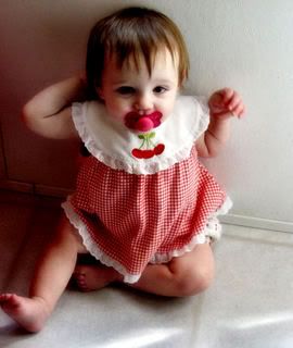 IMAGE: http://i43.photobucket.com/albums/e370/christyjo2/lillywall-1.jpg