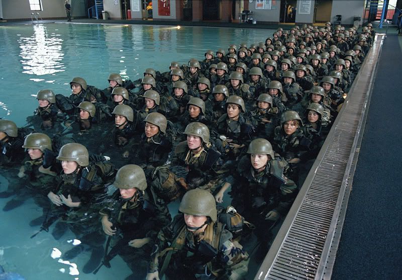 WomenMarinesCombatSwim.jpg