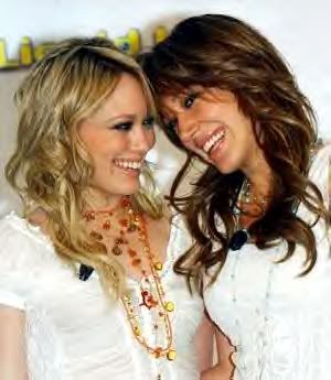 Hilary and Haylie Duff material girls blog