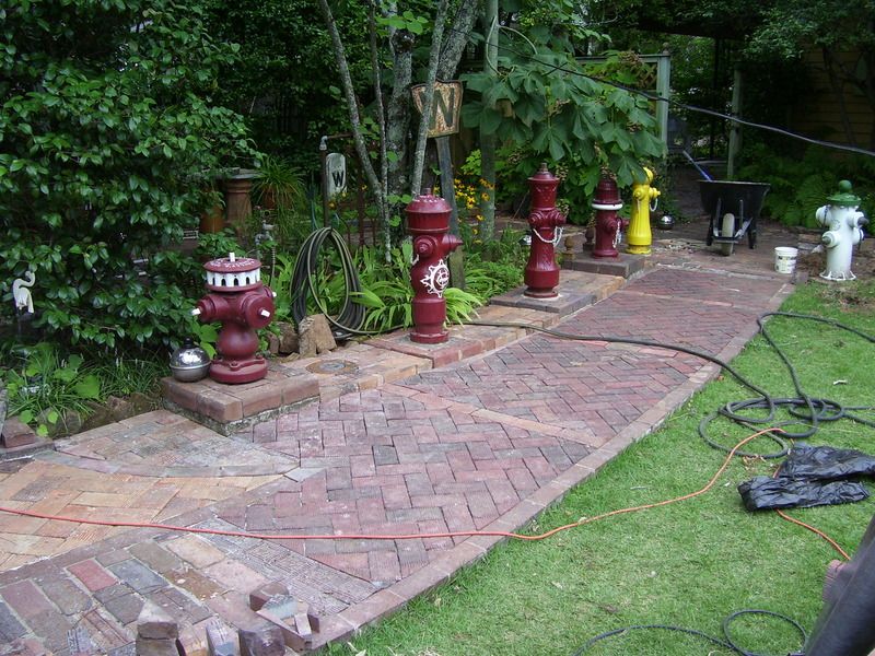 http://i43.photobucket.com/albums/e386/brickpaver/fire%20hydrants%202013.jpg 
