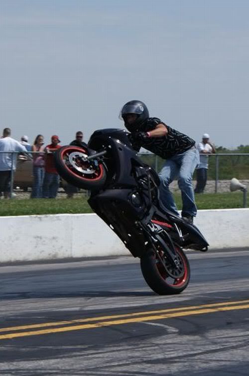 r6 stunt bike same one as in my avatar 