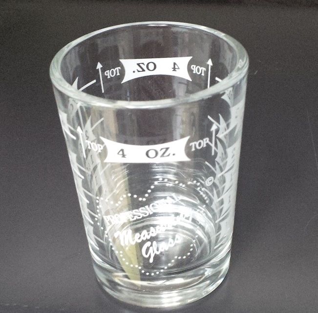  photo MEASURINGGLASSLIBBEY2.jpg