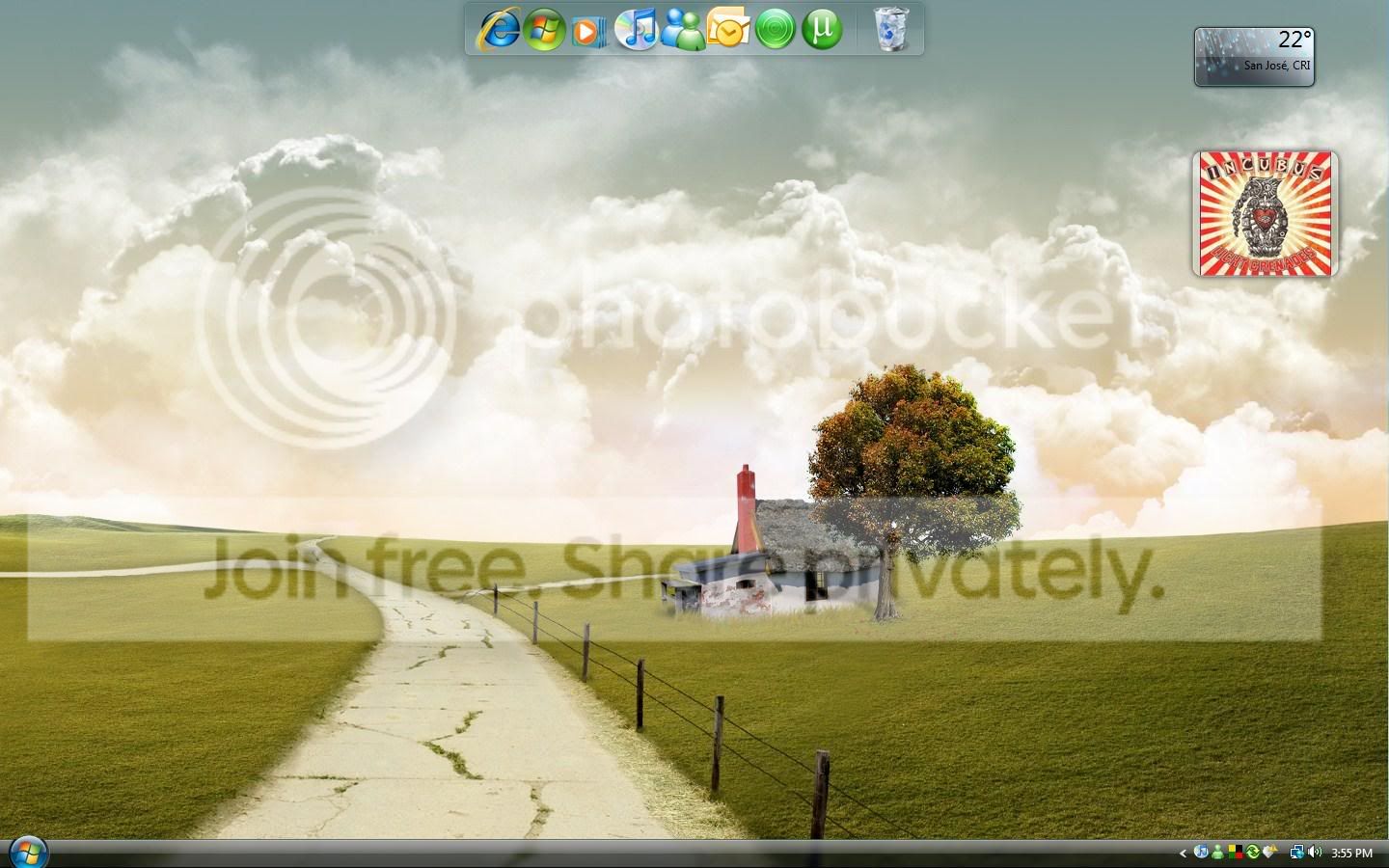 FebDesk.jpg